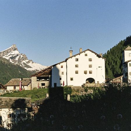 Hotel Weiss Kreuz Splügen Εξωτερικό φωτογραφία